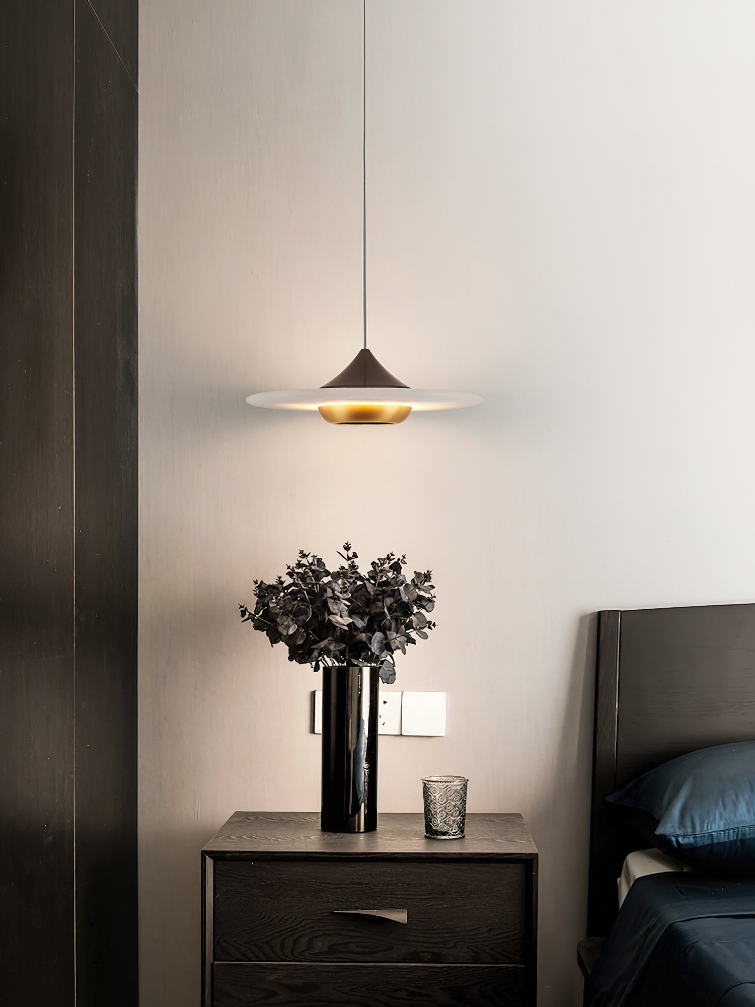 Ipno LED Alabaster Pendant Light - Zonesus