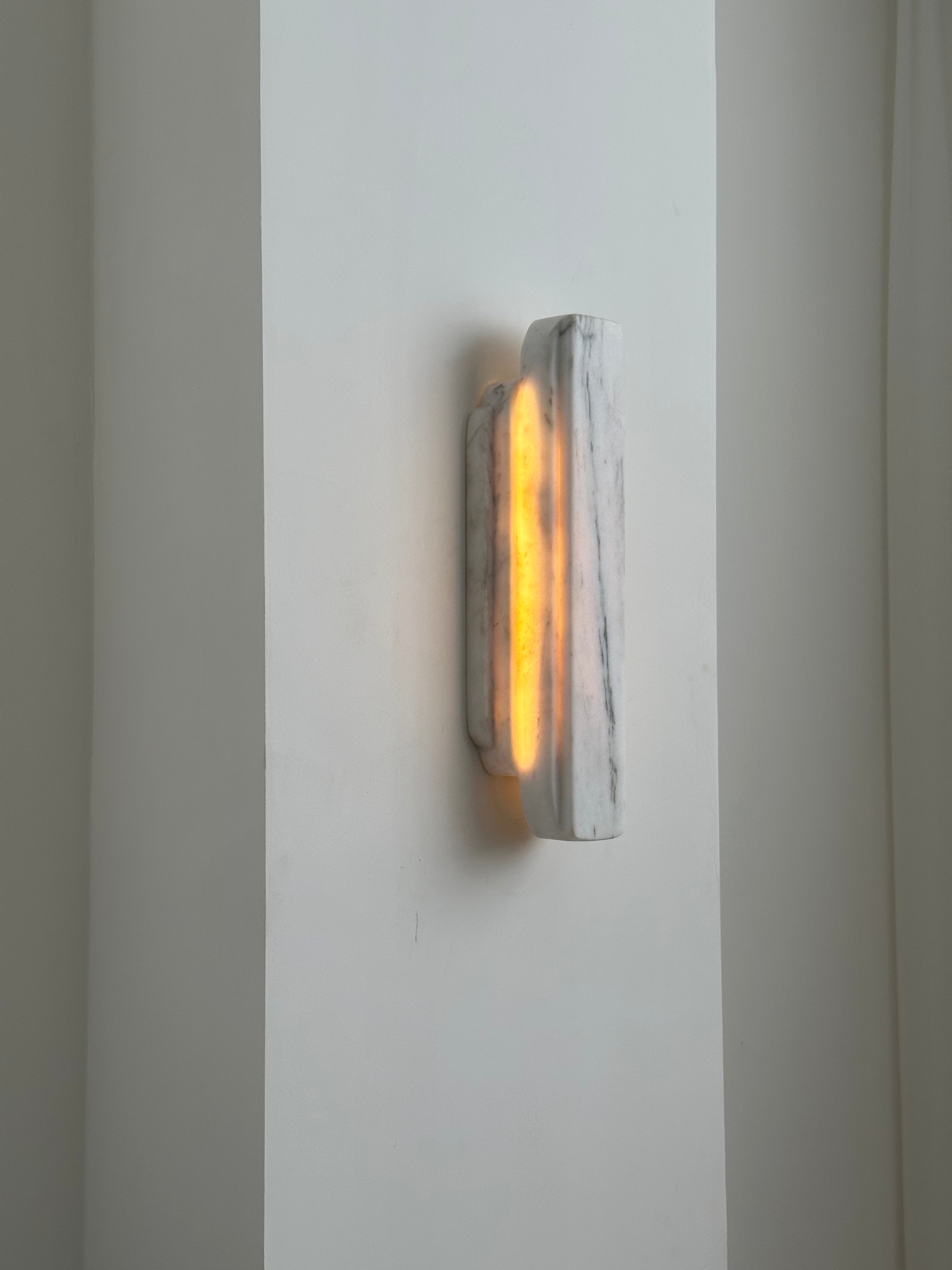 Jewel Onyx Alabaster Wall Lamp - Zonesus