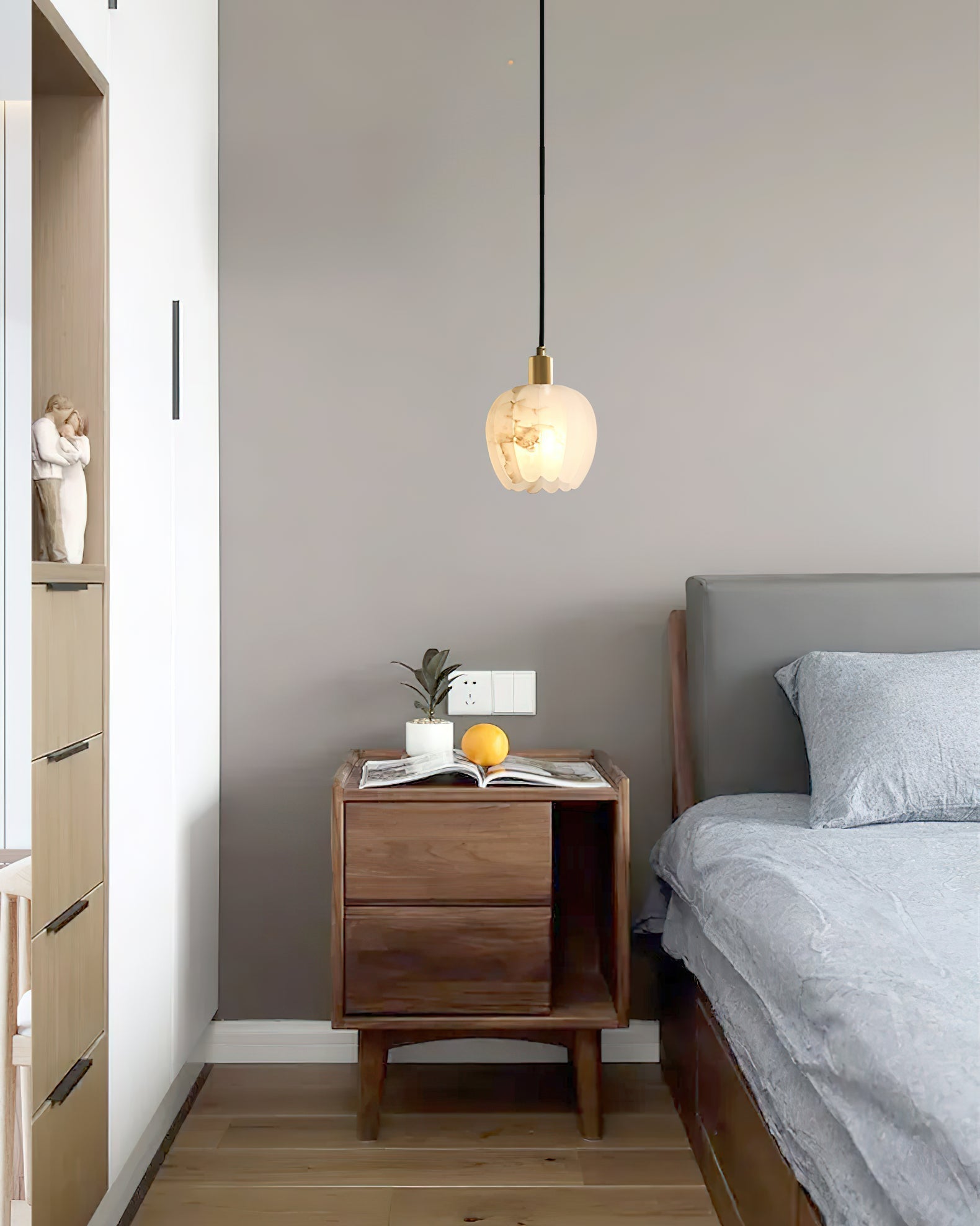 Lilin Alabaster Pendant Light - Zonesus