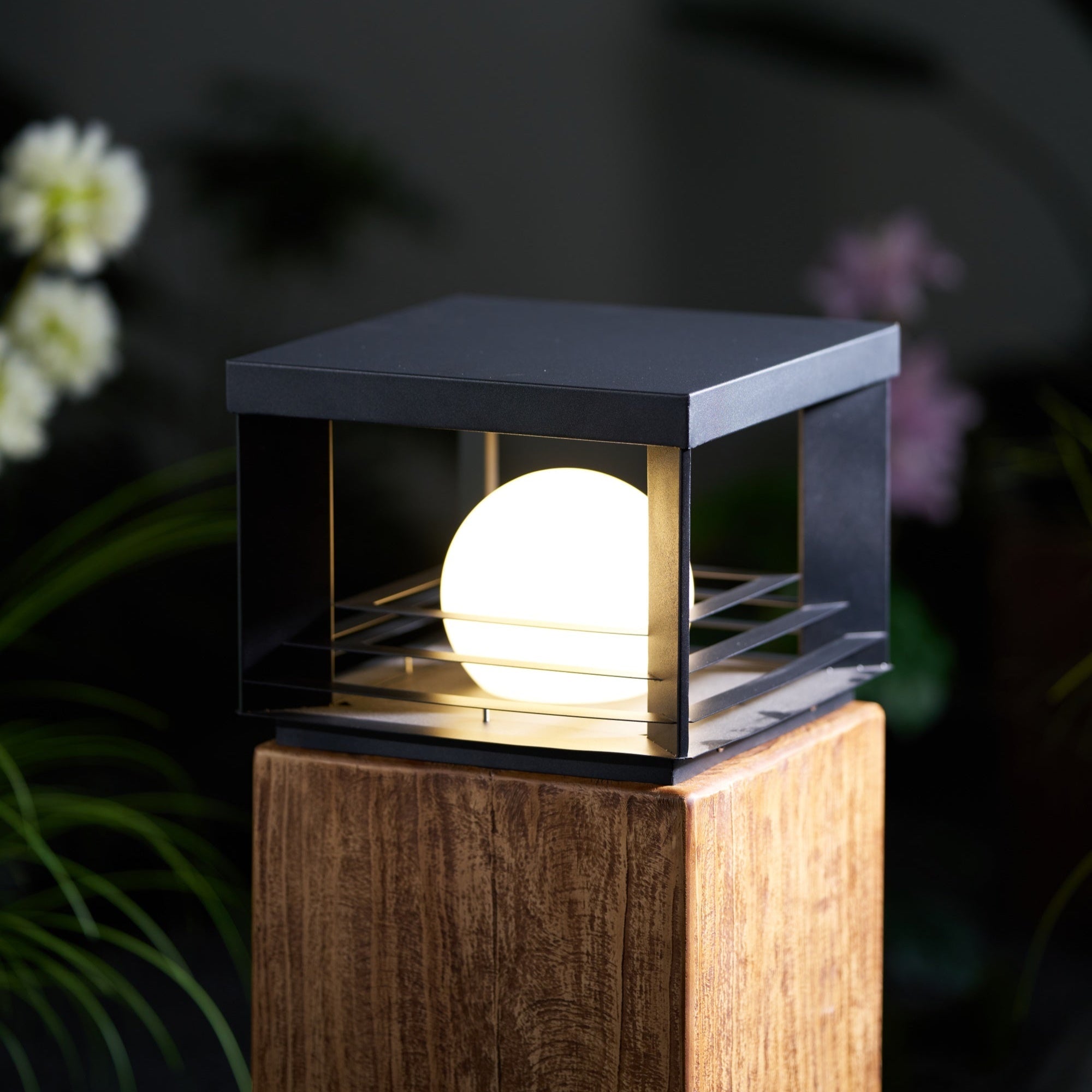 MoonBox Cube Lantern Outdoor Lamp