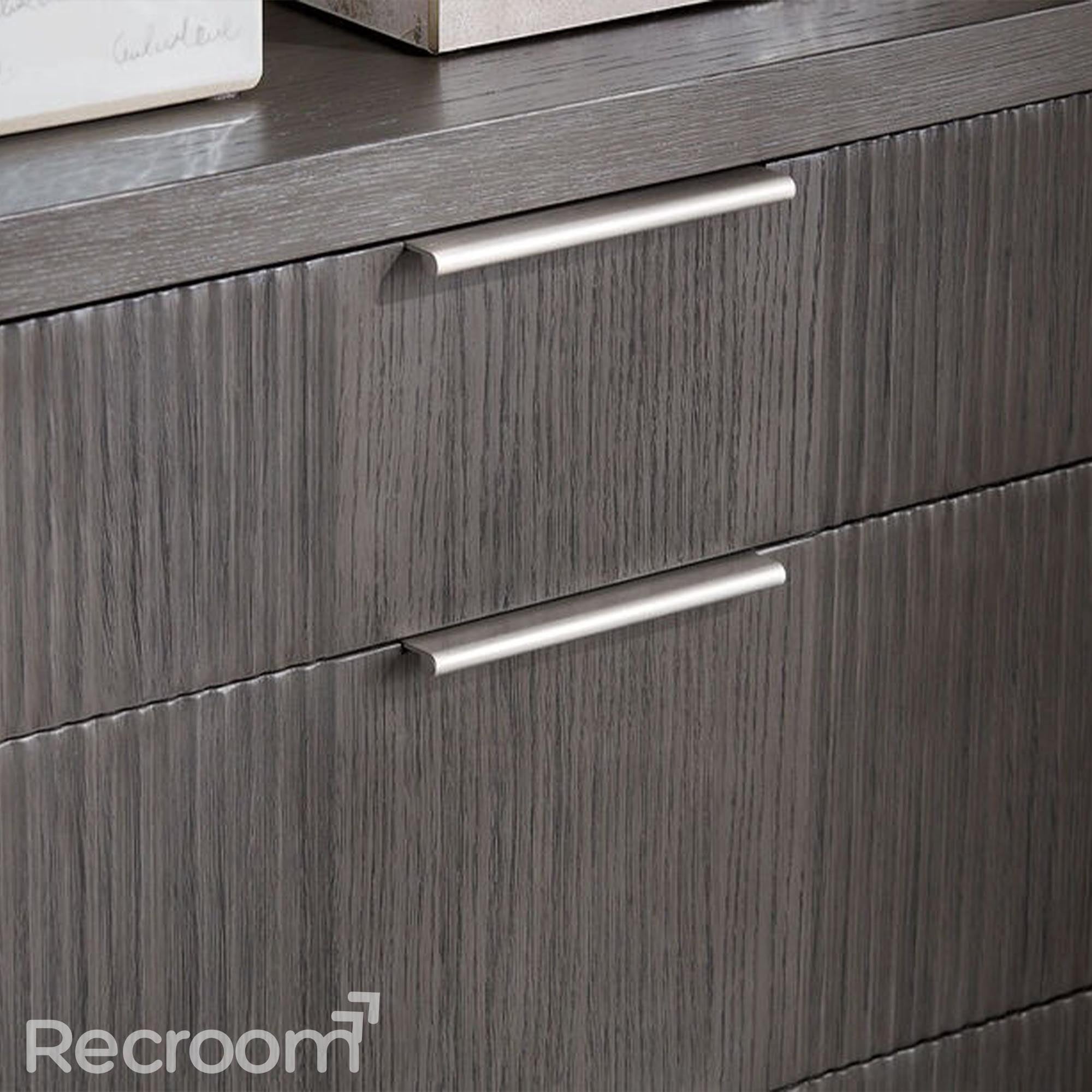 Vurmo Three-Drawer Chest - Zonesus