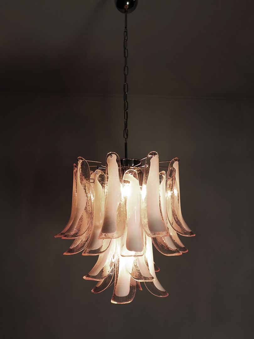Murano Chandelier – 26 petals – Pink - Zonesus