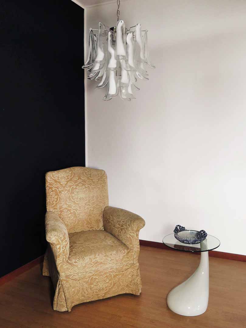 Murano Chandelier – 26 petals – White - Zonesus