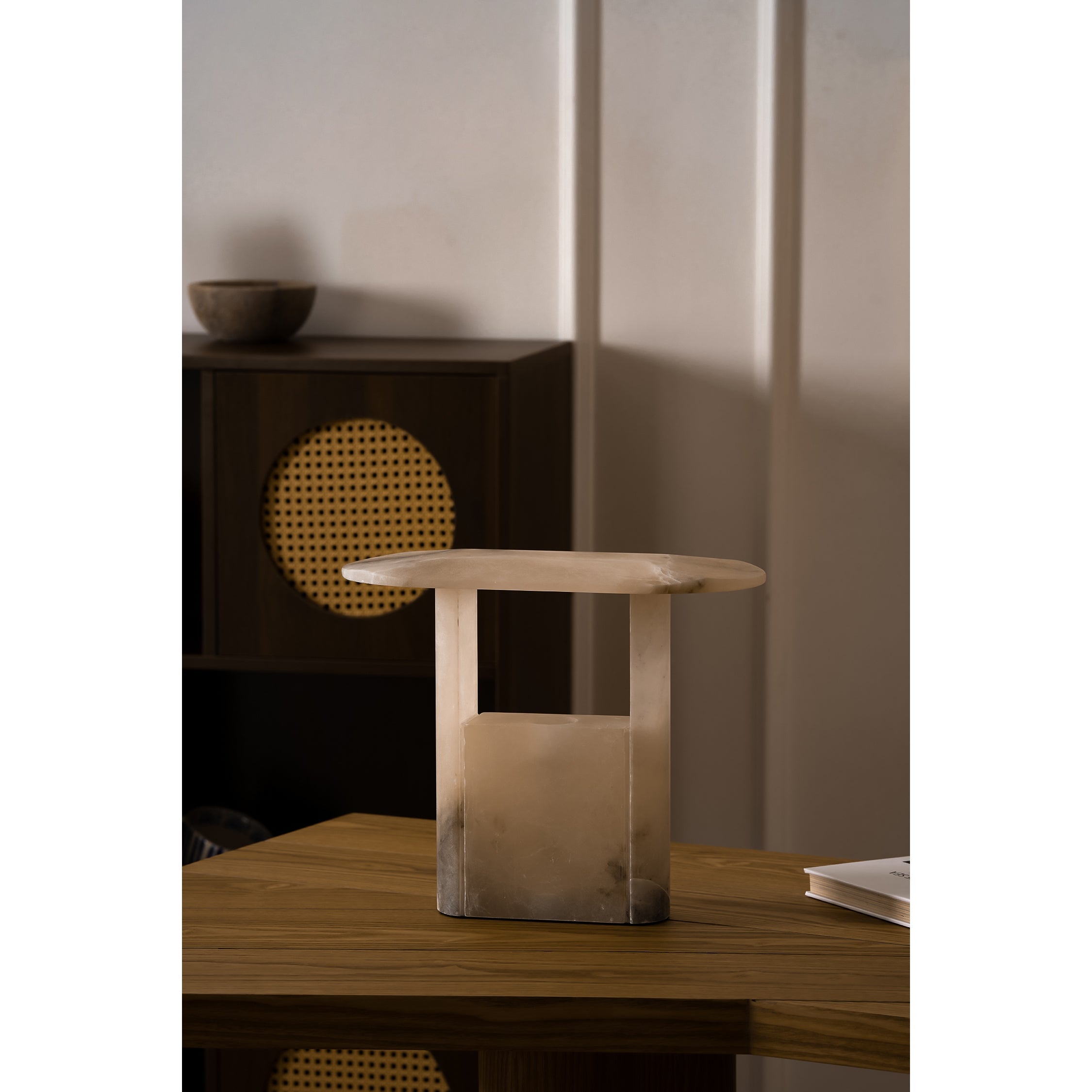 Pagoda Alabaster Table Lamp - Zonesus