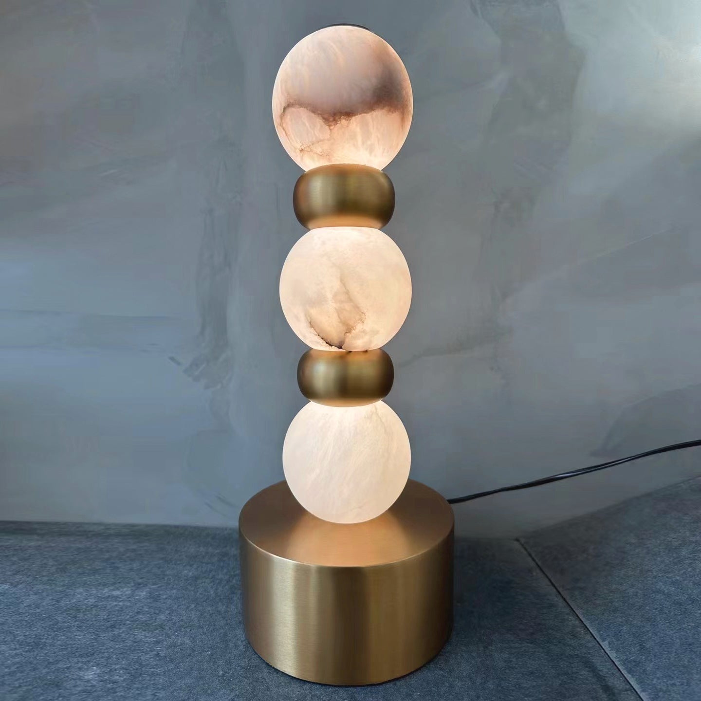 Pearl Alabaster Table Lamp - Zonesus