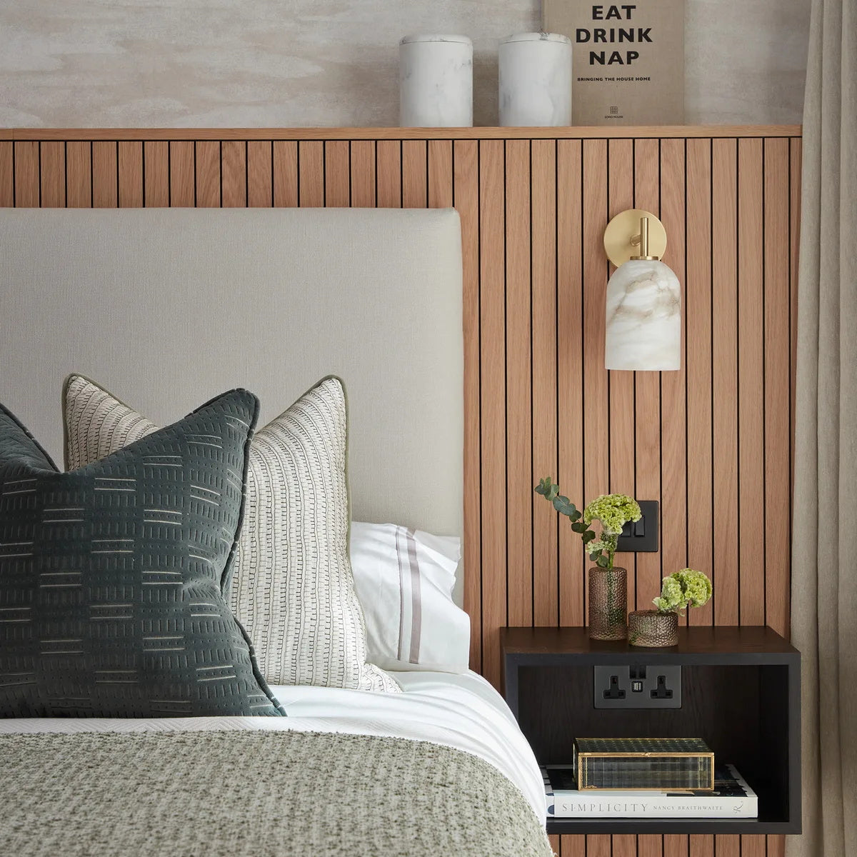 Rae Alabaster Wall Lamp - Zonesus