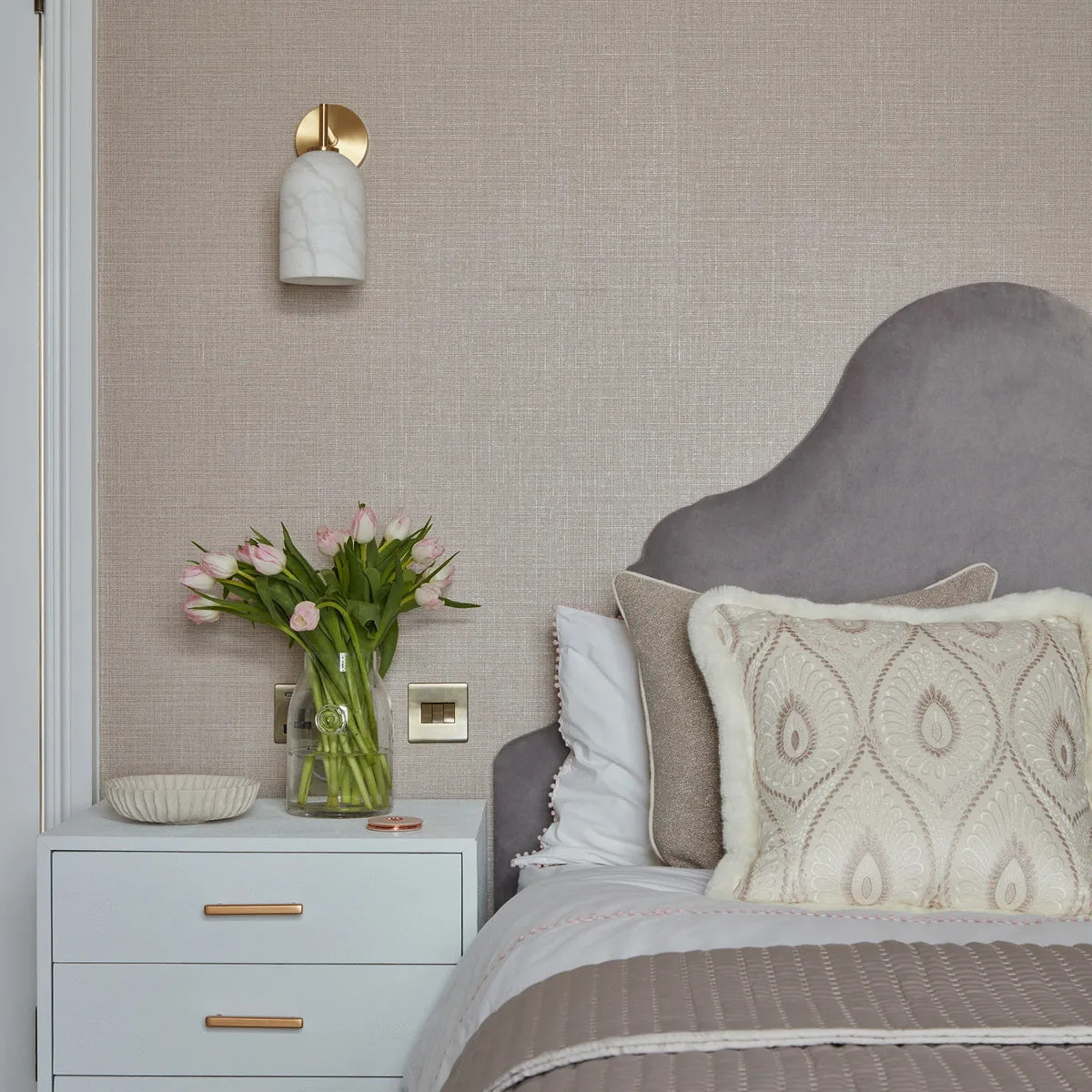 Rae Alabaster Wall Lamp - Zonesus