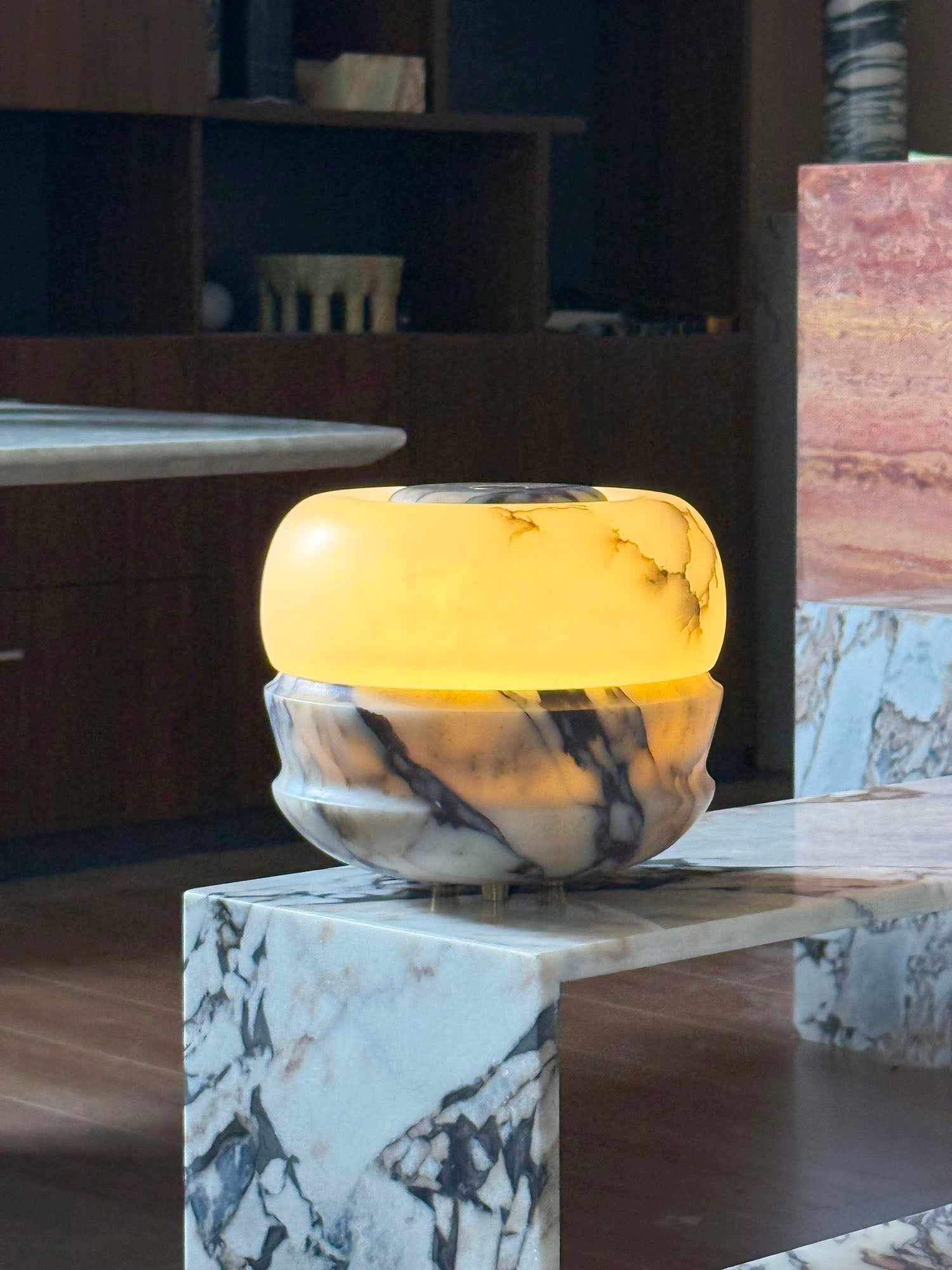 Ramson Alabaster Stone Table Lamp - Zonesus
