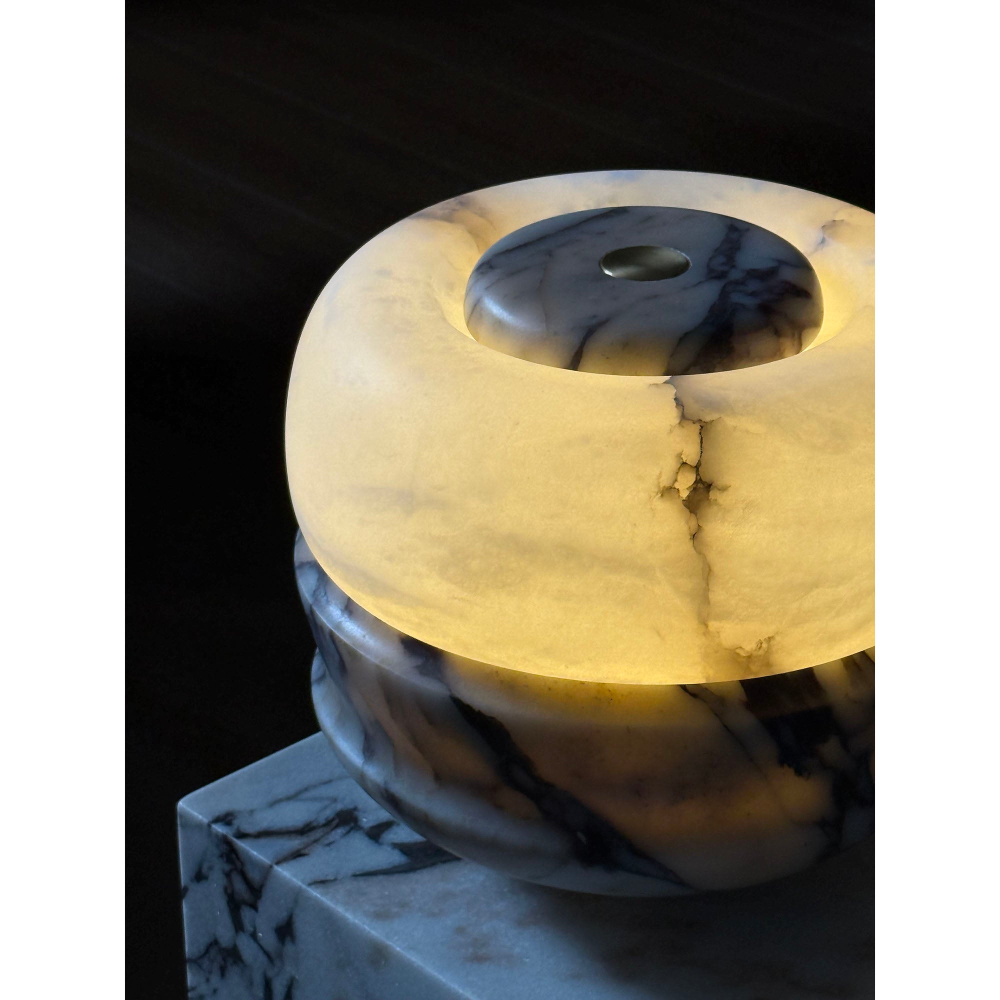 Ramson Alabaster Stone Table Lamp - Zonesus
