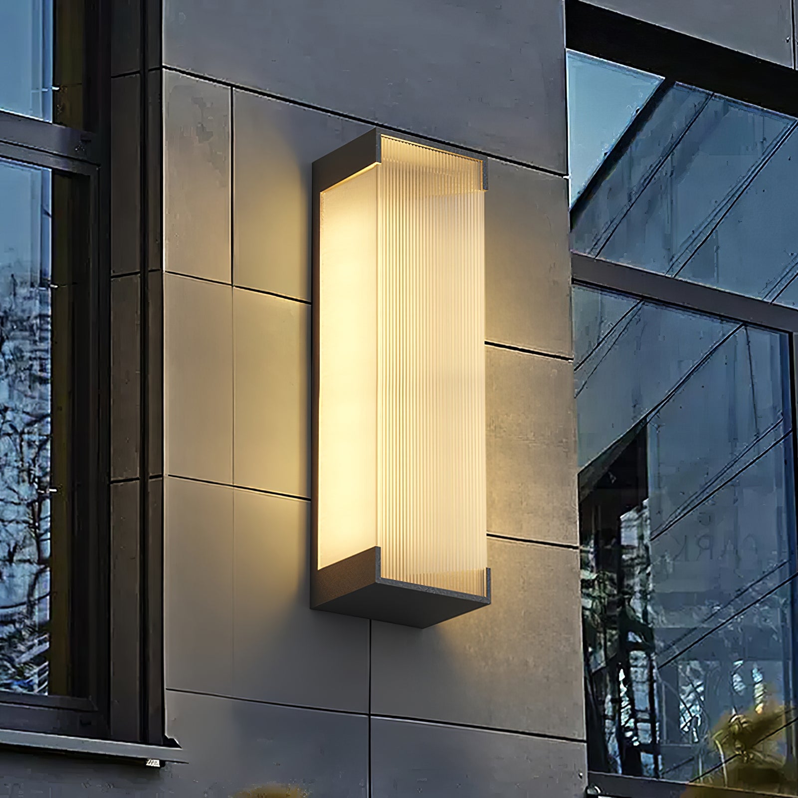 EdgeLine Solar Wall Lamp