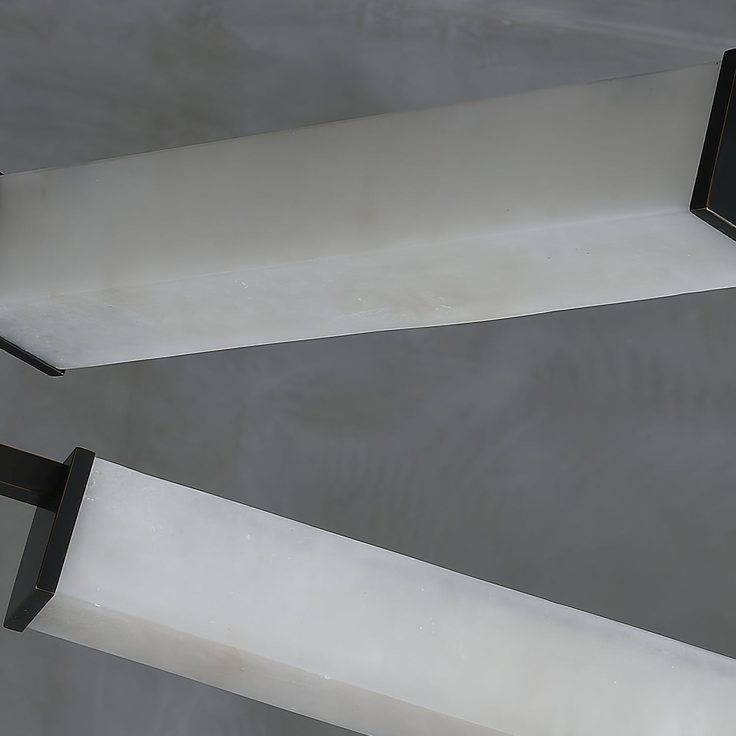 Resident Alabaster Chandelier - Zonesus