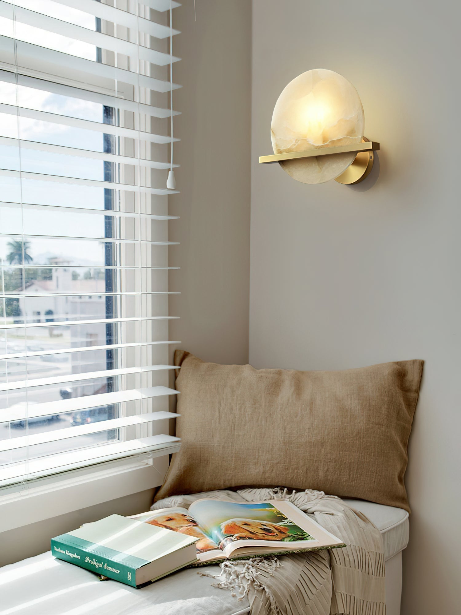 Savion Alabaster Wall Lamp - Zonesus