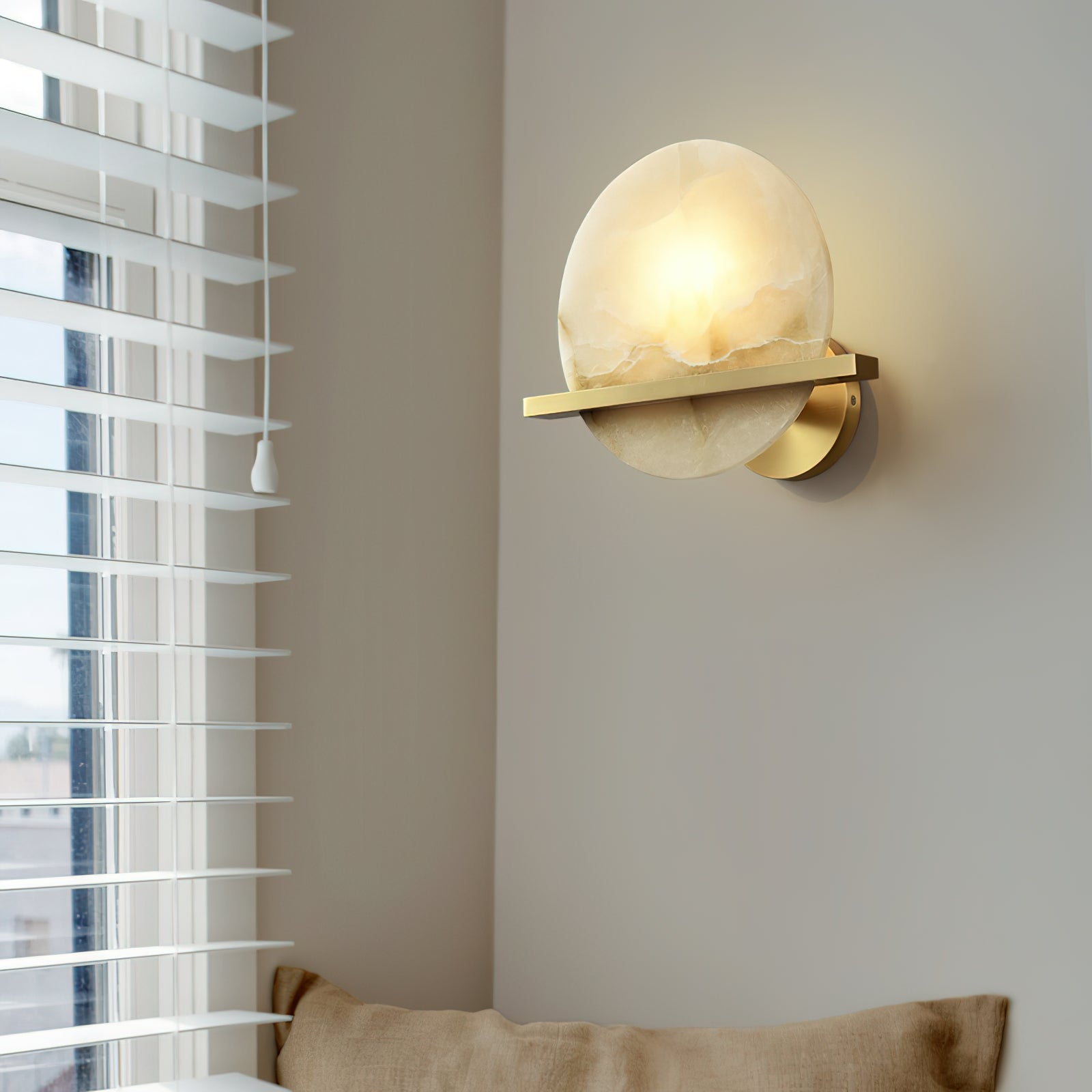 Savion Alabaster Wall Lamp - Zonesus