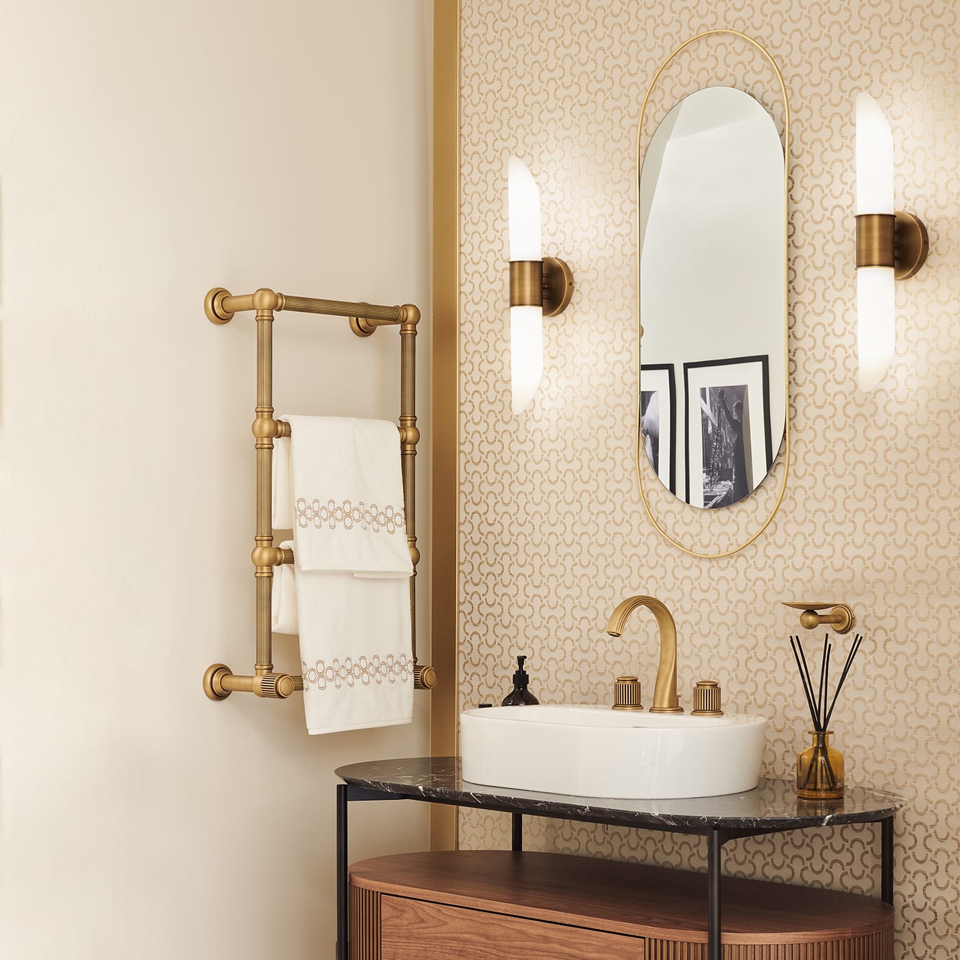 Tabitha Alabaster Wall Lamp - Zonesus