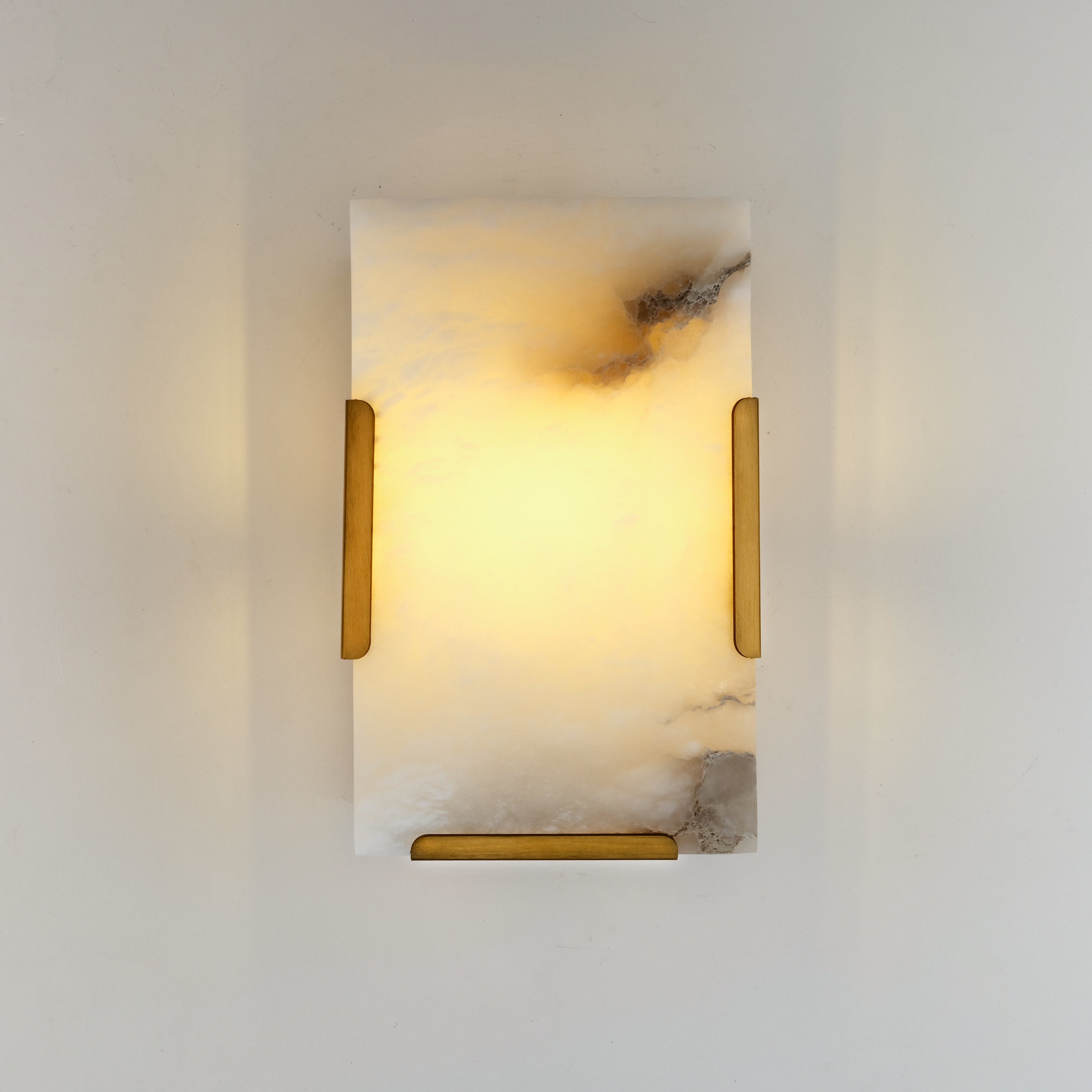 Harllow Calcite Single Wall Sconce 6“ - Zonesus