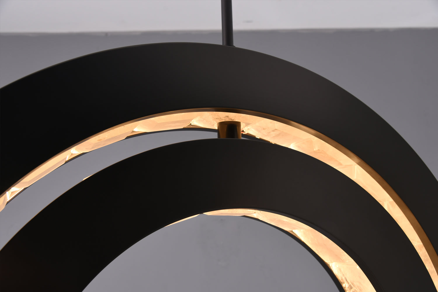 Rolantis Rock Crystal Pendant Bronze - Zonesus