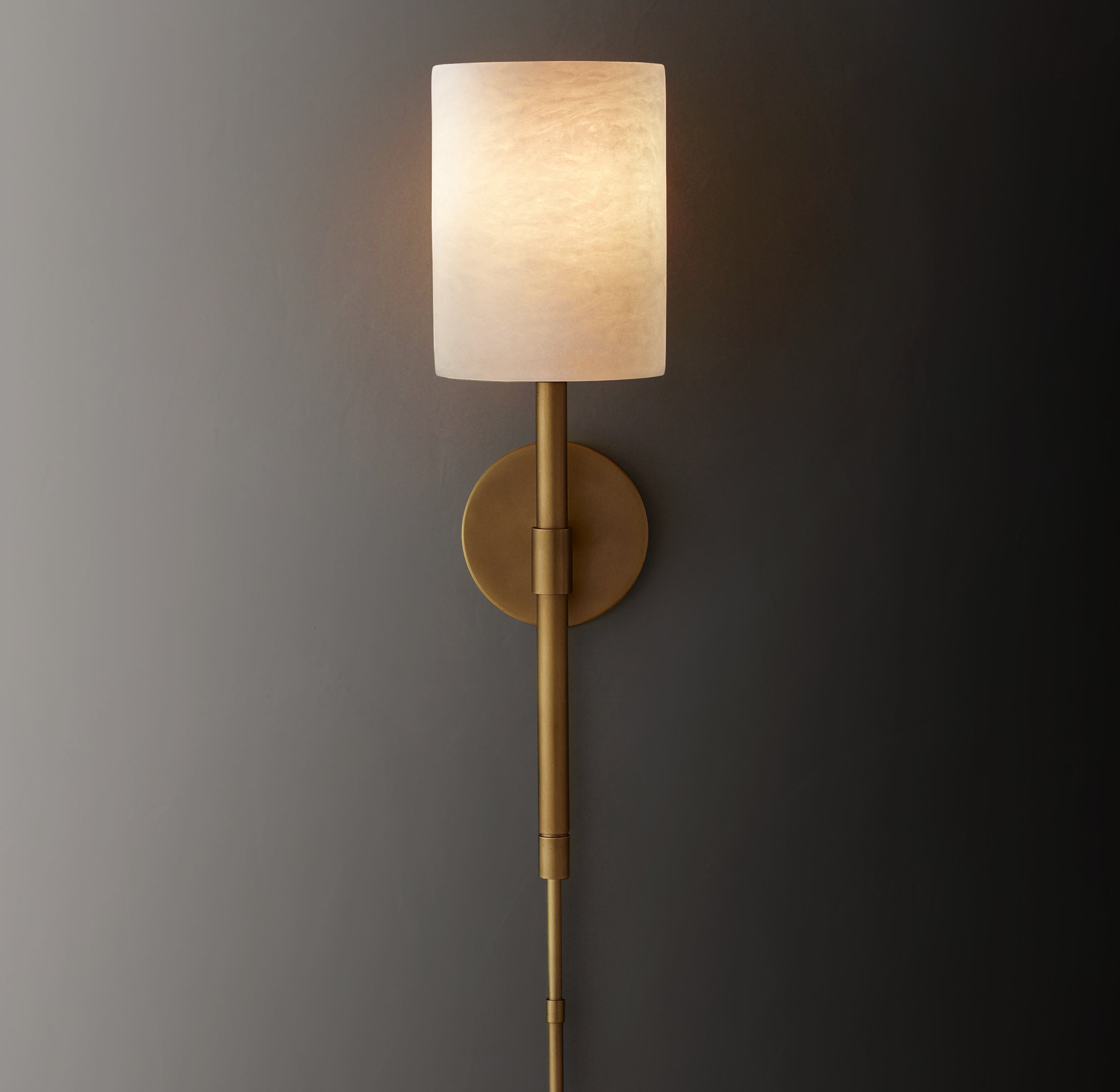Blaire Alabaster Sconce With Shade - Zonesus