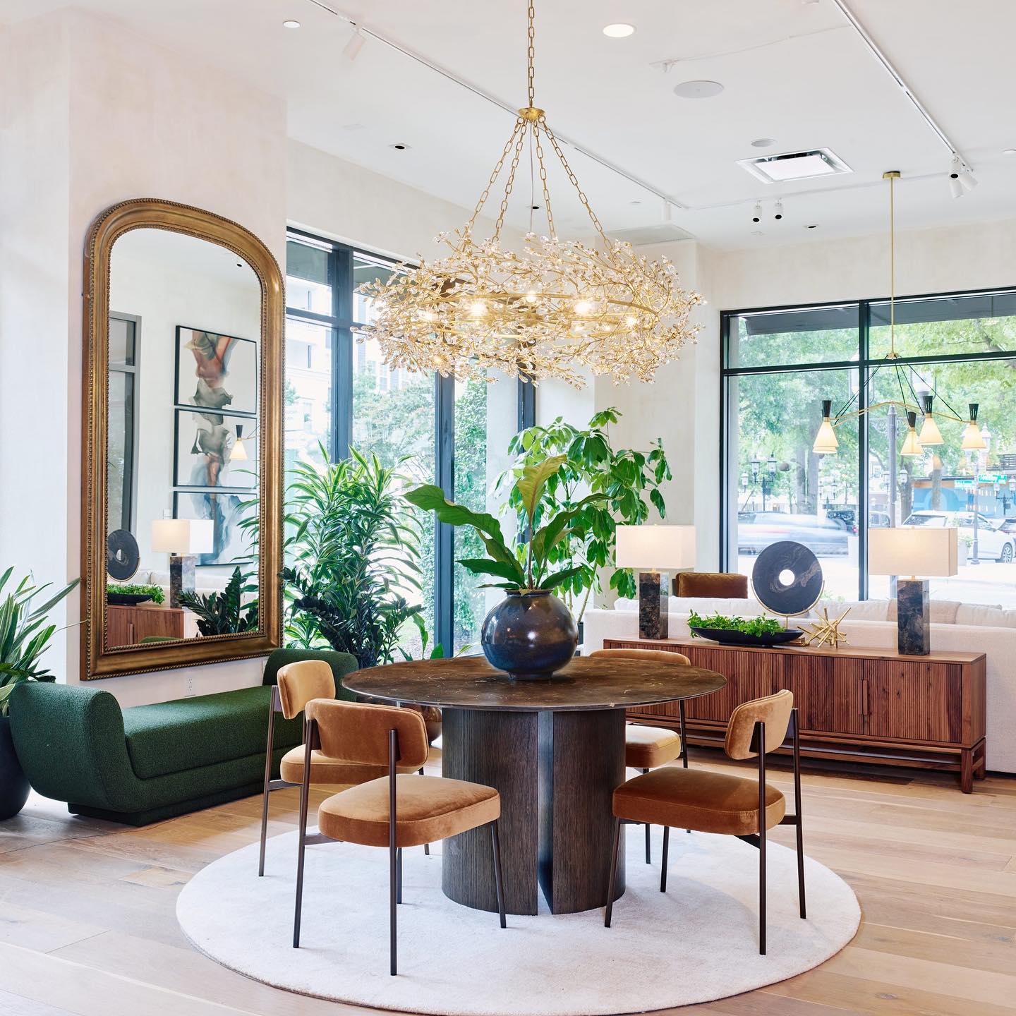 Fiore Crown Chandelier - Zonesus